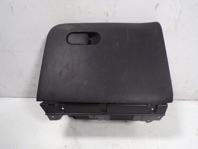 Recambio de guantera para citroën c3 picasso 1.4 16v referencia OEM IAM 8218YF 96881953ZD 