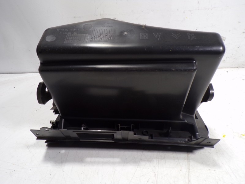 Recambio de guantera para citroën c3 picasso 1.4 16v referencia OEM IAM 8218YF 96881953ZD 