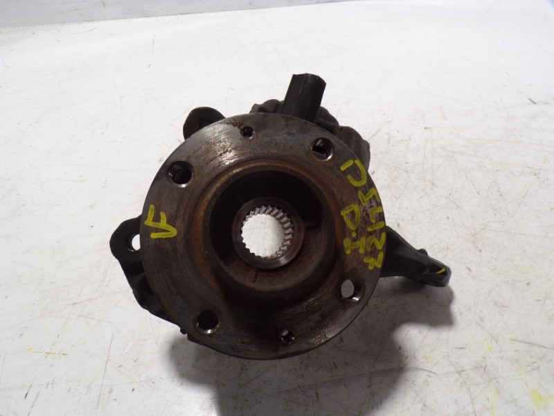 Recambio de mangueta delantera izquierda para citroën c3 picasso 1.4 16v referencia OEM IAM 364690  