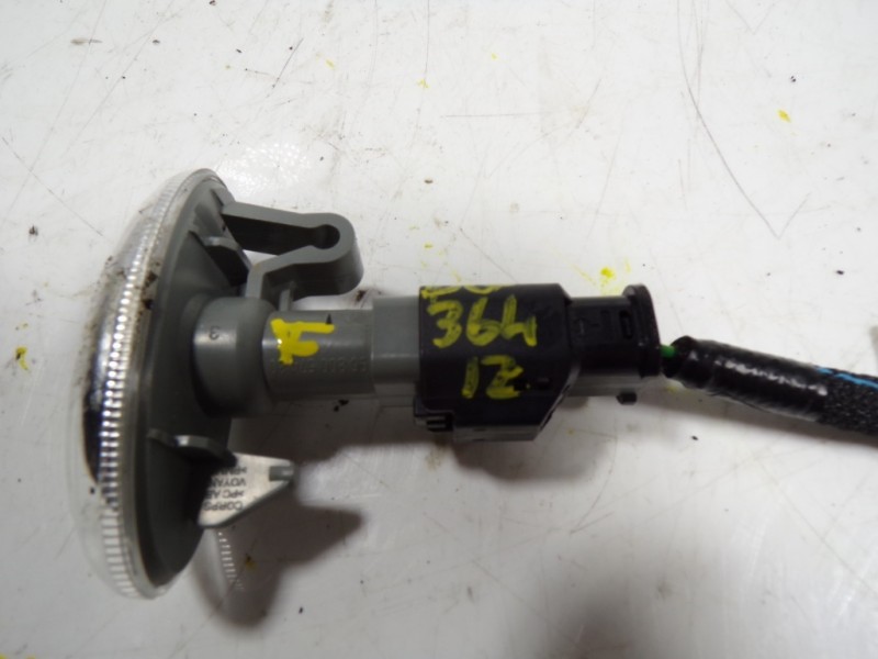 Recambio de piloto lateral izquierdo para toyota proace city 1.5 dci referencia OEM IAM   