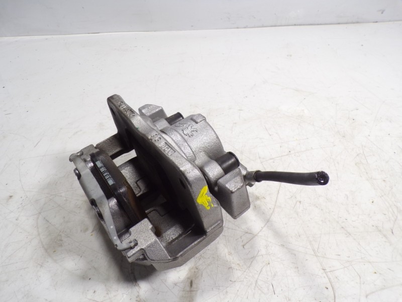 Recambio de pinza freno delantera derecha para toyota proace city 1.5 dci referencia OEM IAM   