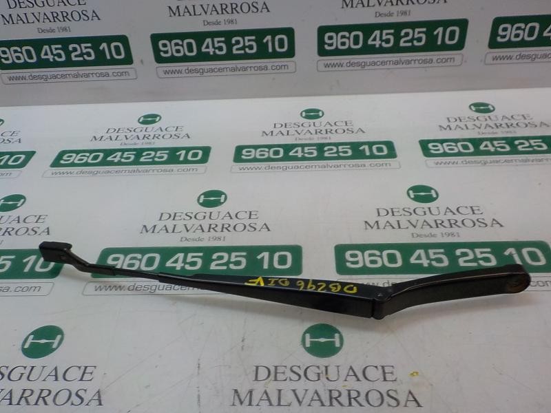 Recambio de brazo limpia delantero izquierdo para seat ibiza (6j5) stylance / style referencia OEM IAM 6J1955409  