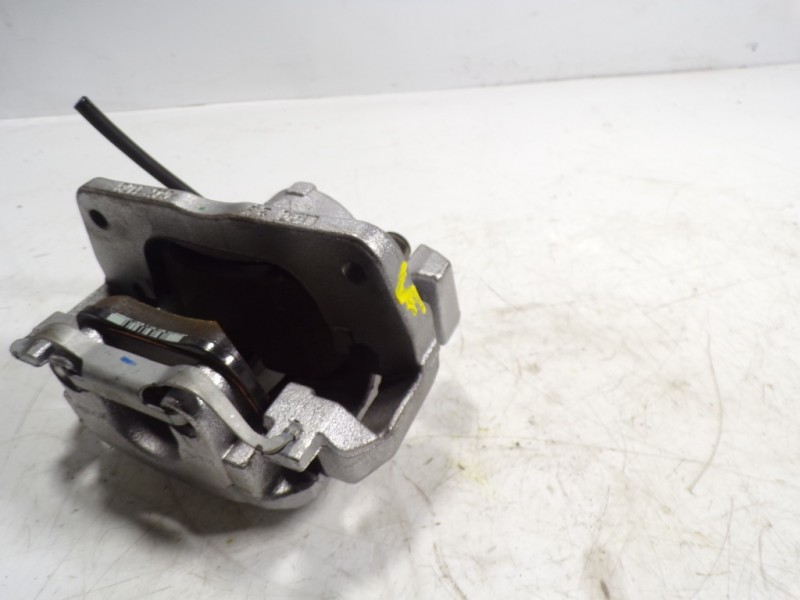 Recambio de pinza freno delantera izquierda para toyota proace city 1.5 dci referencia OEM IAM   