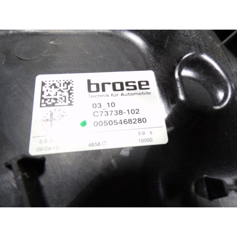 Recambio de elevalunas delantero derecho para alfa romeo giulia (952) 2.2 jtdm cat referencia OEM IAM 71779148 C73738102 C737381