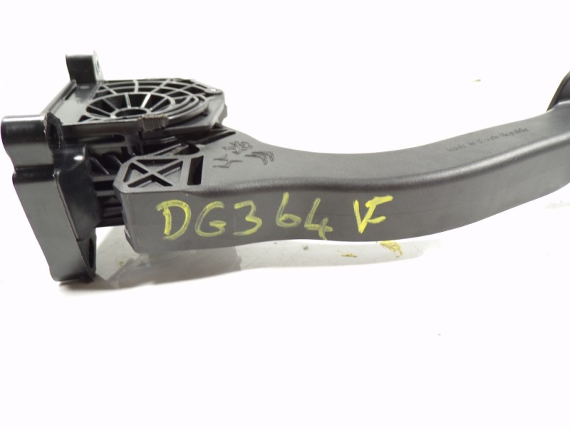 Recambio de potenciometro pedal para toyota proace city 1.5 dci referencia OEM IAM  9836042280 