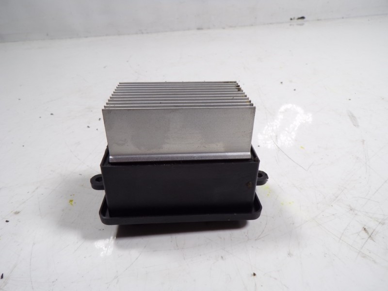 Recambio de resistencia calefaccion para toyota proace city 1.5 dci referencia OEM IAM  53840636376 