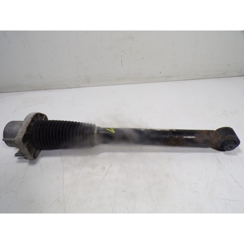 Recambio de amortiguador trasero derecho para land rover range rover sport hse referencia OEM IAM LR047323  