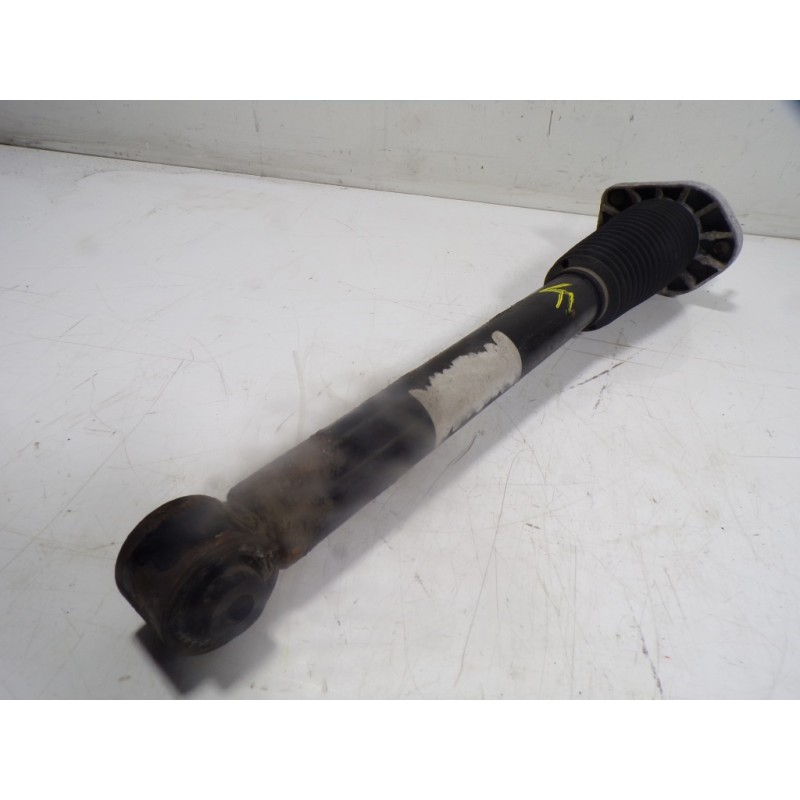 Recambio de amortiguador trasero derecho para land rover range rover sport hse referencia OEM IAM LR047323  