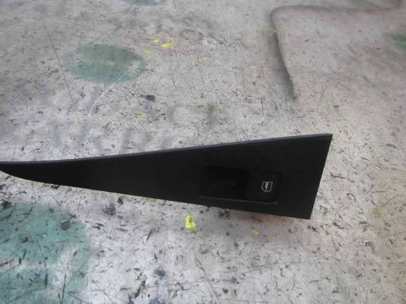 Recambio de mando elevalunas trasero derecho para seat leon (1p1) reference referencia OEM IAM 7L6959855BREH  