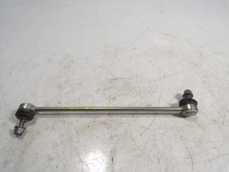 Recambio de tirante delantero derecho para toyota proace city 1.5 dci referencia OEM IAM   