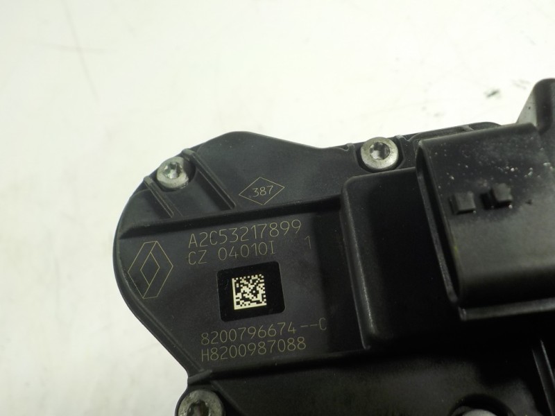 Recambio de valvula egr para renault koleos bose edition referencia OEM IAM  8200796674C 