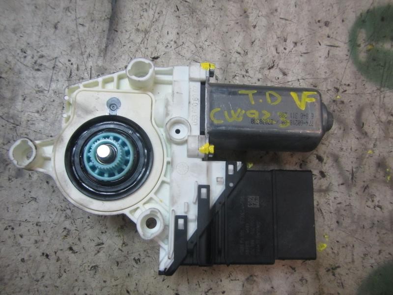 Recambio de motor elevalunas trasero derecho para seat leon (1p1) reference referencia OEM IAM 1K0959704AFSE1 1K0959704N 8360033