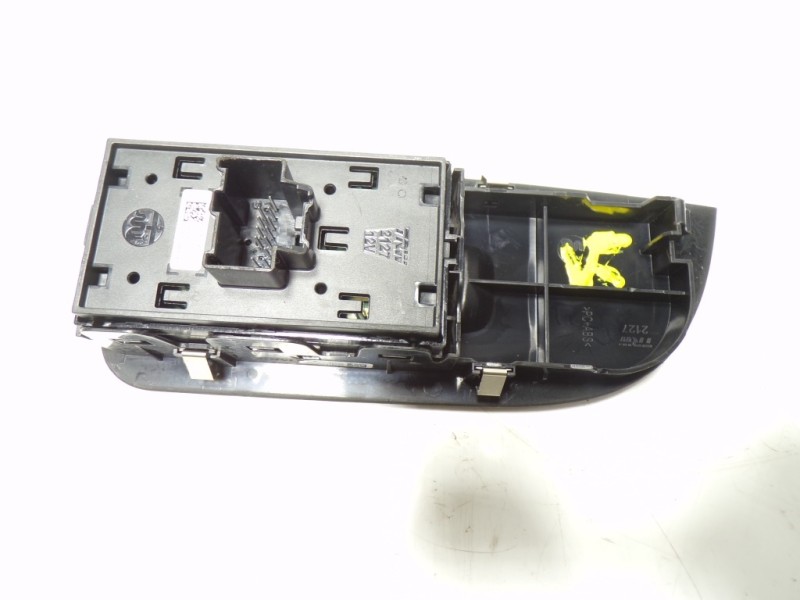 Recambio de mando elevalunas delantero derecho para alfa romeo giulia (952) 2.2 jtdm cat referencia OEM IAM 156149411 0156109228