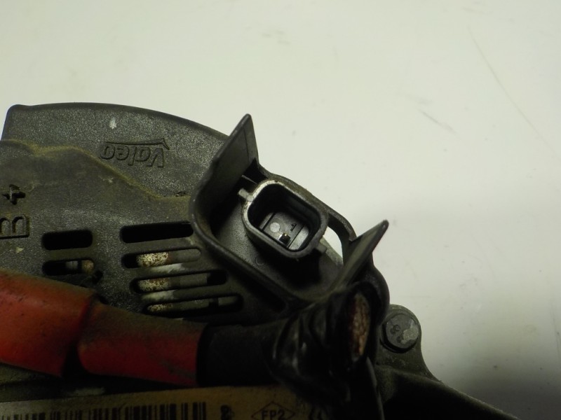 Recambio de alternador para renault clio iv 1.5 dci diesel fap energy referencia OEM IAM  231008918R 