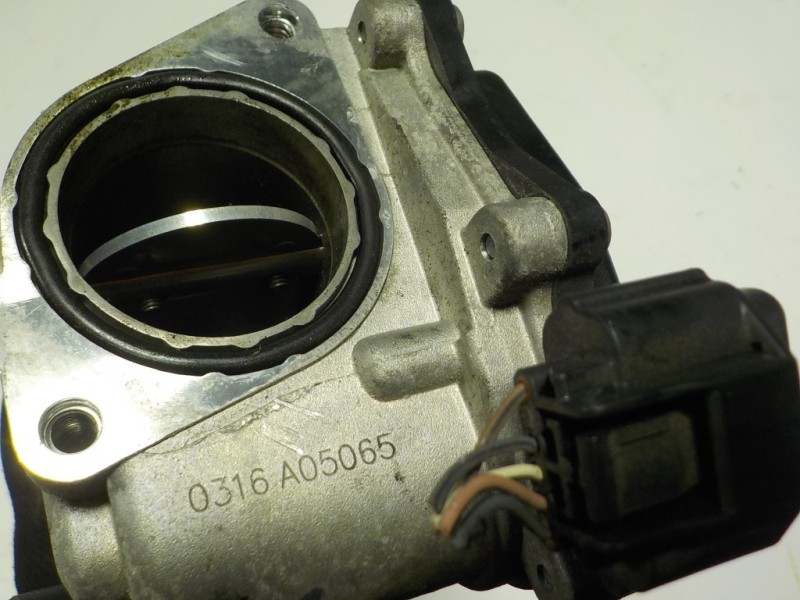 Recambio de caja mariposa para renault clio iv 1.5 dci diesel fap energy referencia OEM IAM  161A09287R 