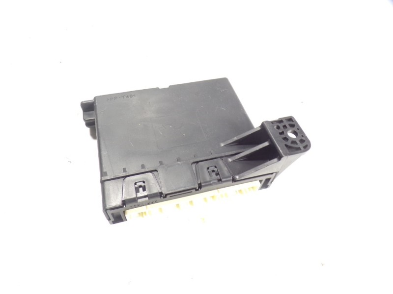 Recambio de modulo electronico para toyota prius+ advance referencia OEM IAM 8865047413 8865047413 2774003711