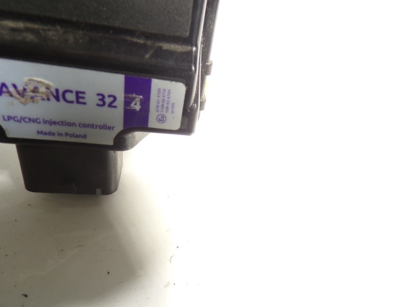 Recambio de modulo electronico para toyota prius+ advance referencia OEM IAM  67R014709 67R014709