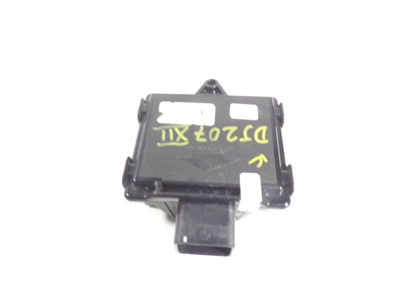 Recambio de modulo electronico para toyota prius+ advance referencia OEM IAM  67R014709 67R014709