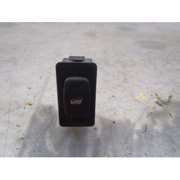 MANDO ELEVALUNAS TRASERO DERECHO 