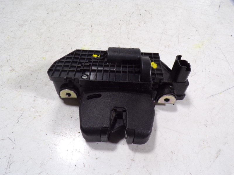 Recambio de cerradura maletero / porton para peugeot 208 1.4 hdi fap referencia OEM IAM 8719F8 9684648680 