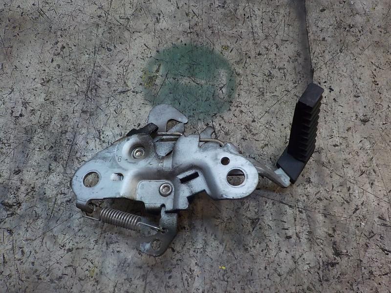 Recambio de cerradura capot para citroën c3 1.4 hdi referencia OEM IAM   