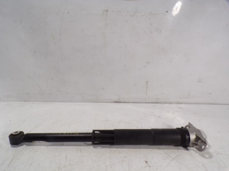 Recambio de amortiguador trasero izquierdo para volkswagen polo 1.0 tsi referencia OEM IAM 2Q0513049AN 2Q0512013BE 