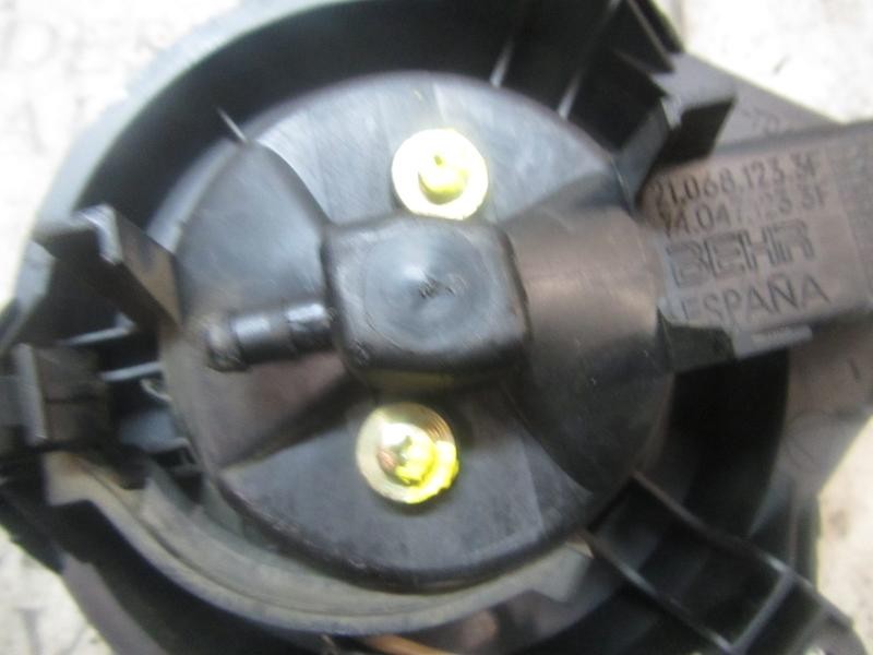 Recambio de motor calefaccion para citroën xsara berlina 2.0 hdi sx (66kw) referencia OEM IAM   