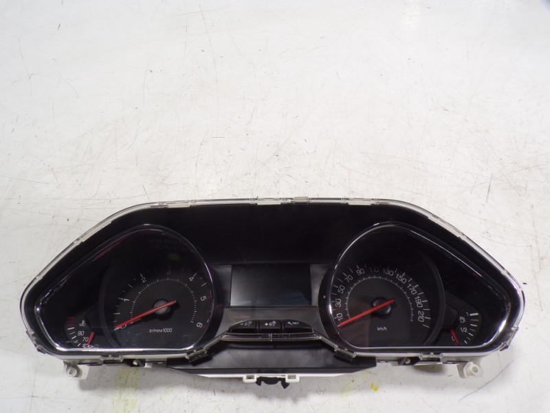 Recambio de cuadro instrumentos para peugeot 208 1.4 hdi fap referencia OEM IAM 9801904080 9801904080 
