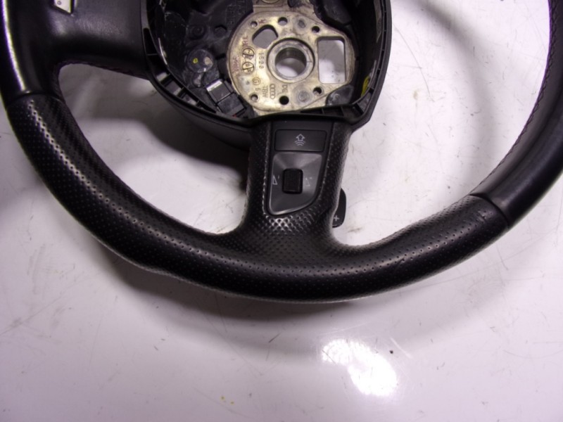 Recambio de volante para audi q7 (4l) 3.0 v6 24v tdi referencia OEM IAM 8K0419091AKURS 4F0124A 