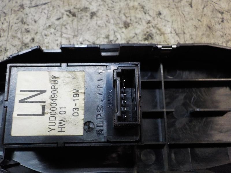 Recambio de mando elevalunas delantero derecho para mg serie 75 (rj) 2.0 cdti classic referencia OEM IAM   