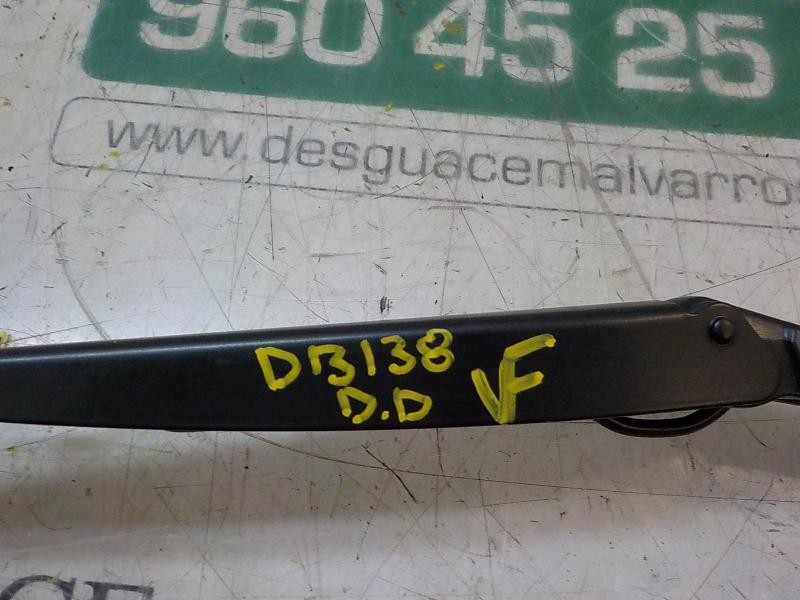 Recambio de brazo limpia delantero derecho para dacia dokker express 1.6 cat referencia OEM IAM 288860926R  