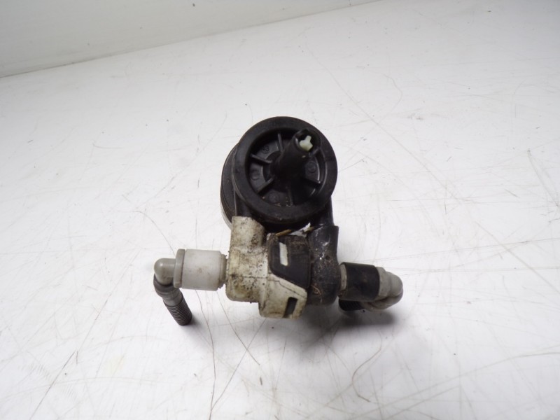 Recambio de bomba limpia para ford kuga (cbs) 2.0 tdci cat referencia OEM IAM CJ5417664AA CJ5417664AA 