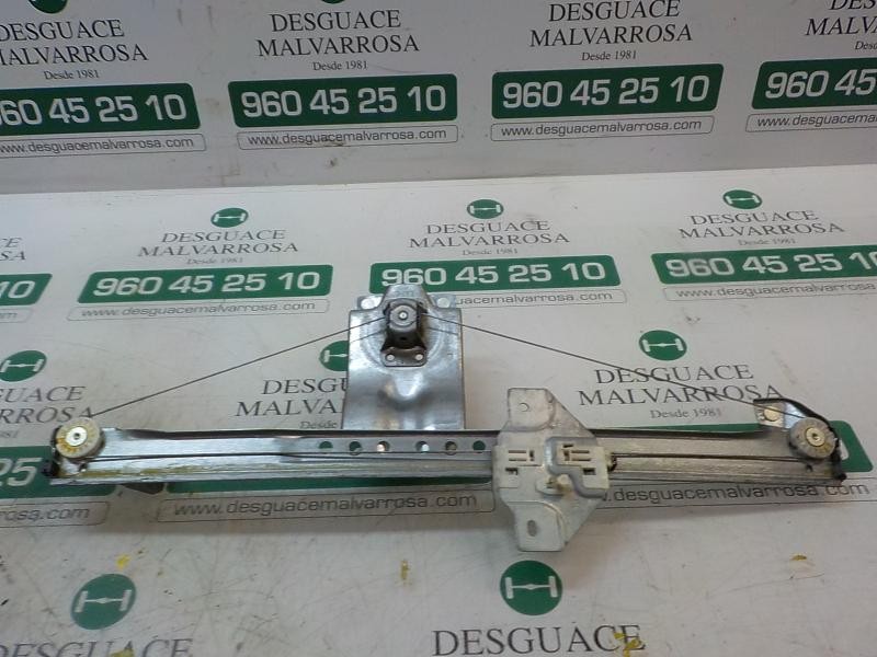 Recambio de elevalunas delantero derecho para dacia dokker express 1.6 cat referencia OEM IAM 807200301R  