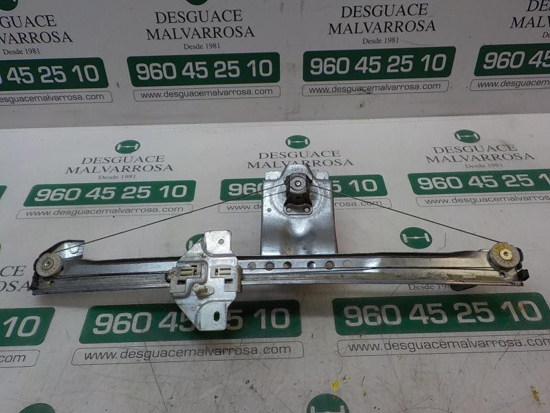 Recambio de elevalunas delantero izquierdo para dacia dokker express 1.6 cat referencia OEM IAM 807215586R  