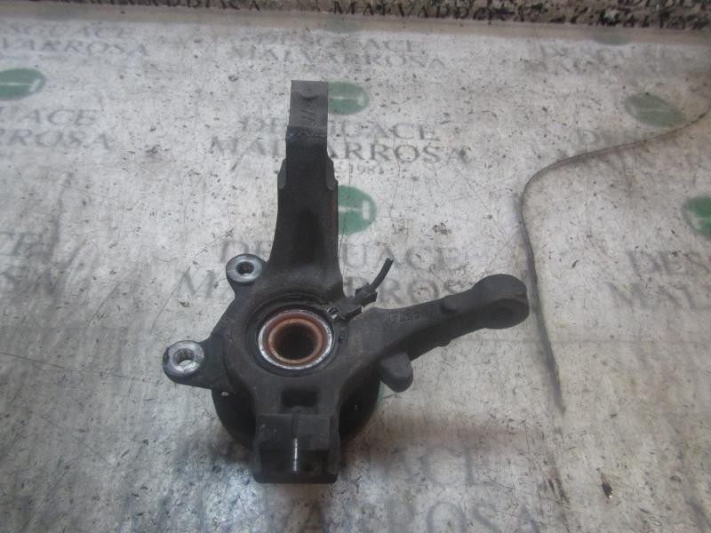 Recambio de mangueta delantera derecha para dacia logan laureate referencia OEM IAM 8200898655  