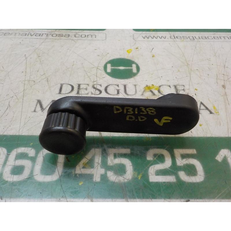 Recambio de maneta elevalunas delantera derecha para dacia dokker express 1.6 cat referencia OEM IAM 8200673745  