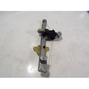 ELEVALUNAS DELANTERO IZQUIERDO 807213867R 128001472B 