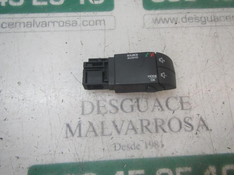 Recambio de mando multifuncion para dacia dokker express ambiance referencia OEM IAM 255522448R  