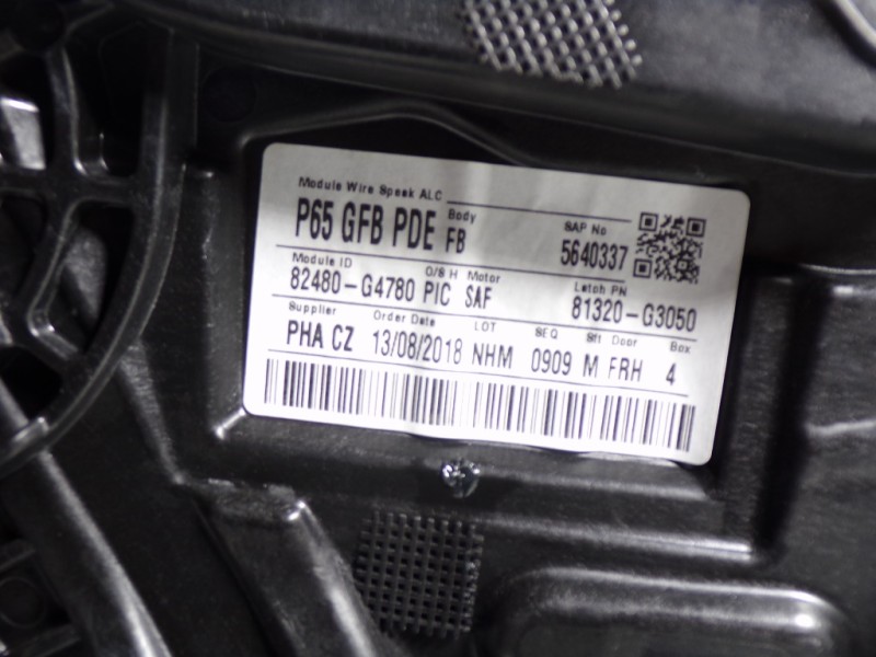 Recambio de elevalunas delantero derecho para hyundai i30 fastback 1.4 tgdi cat referencia OEM IAM 82481G4000 82460G4710 