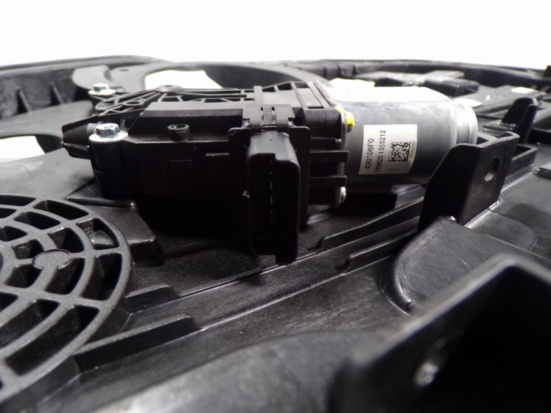 Recambio de elevalunas trasero derecho para hyundai i30 fastback 1.4 tgdi cat referencia OEM IAM 83481G4700 83481G4710 