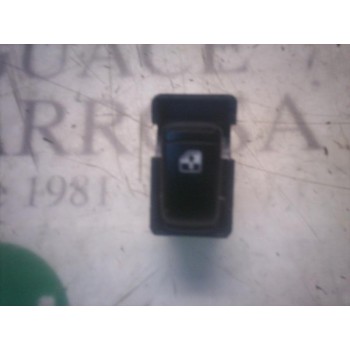 MANDO ELEVALUNAS TRASERO DERECHO 