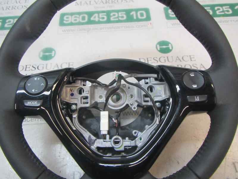 Recambio de volante para toyota aygo 1.0 vvti referencia OEM IAM 451000H070B1  