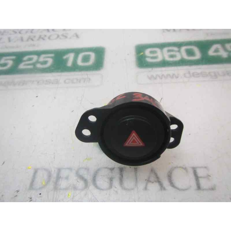 Recambio de warning para toyota aygo 1.0 vvti referencia OEM IAM 843320H020  