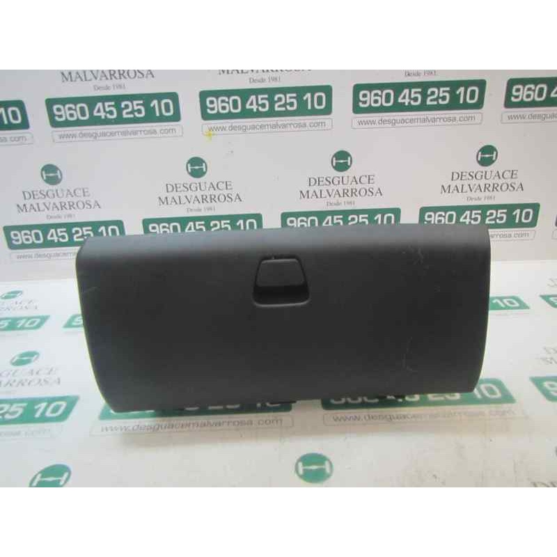 Recambio de guantera para toyota aygo 1.0 vvti referencia OEM IAM 555500H010B0  