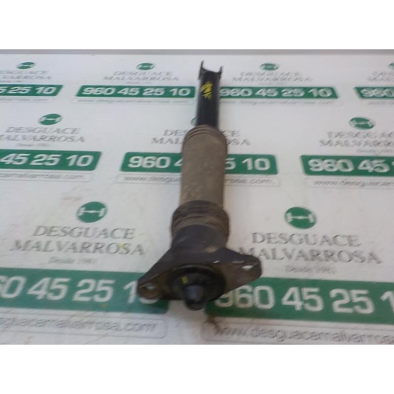 Recambio de amortiguador trasero derecho para hyundai i30 1.6 crdi cat referencia OEM IAM 553112R700  