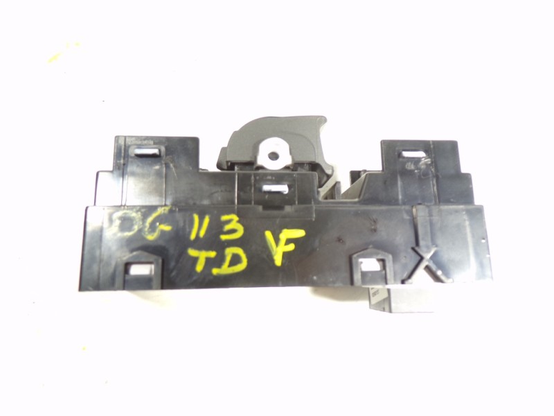 Recambio de mando elevalunas trasero derecho para hyundai i30 fastback 1.4 tgdi cat referencia OEM IAM 93581G3010PMP  