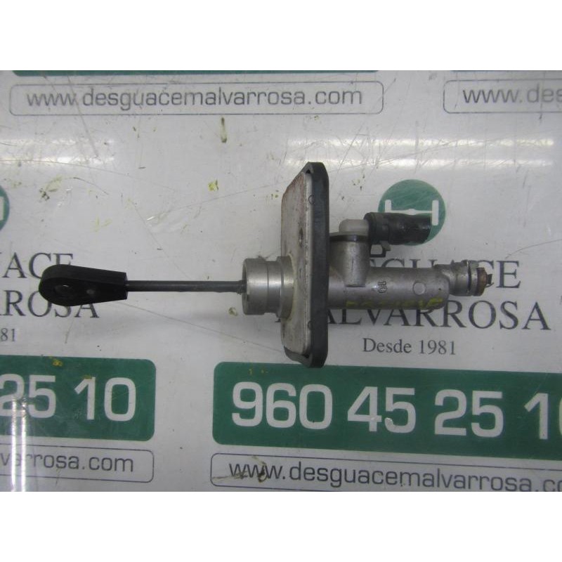 Recambio de bomba embrague para hyundai i30 1.6 crdi cat referencia OEM IAM 416052H000  