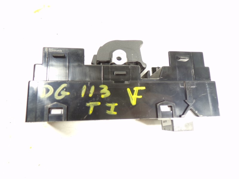 Recambio de mando elevalunas trasero izquierdo para hyundai i30 fastback 1.4 tgdi cat referencia OEM IAM 93581G3010PMP  