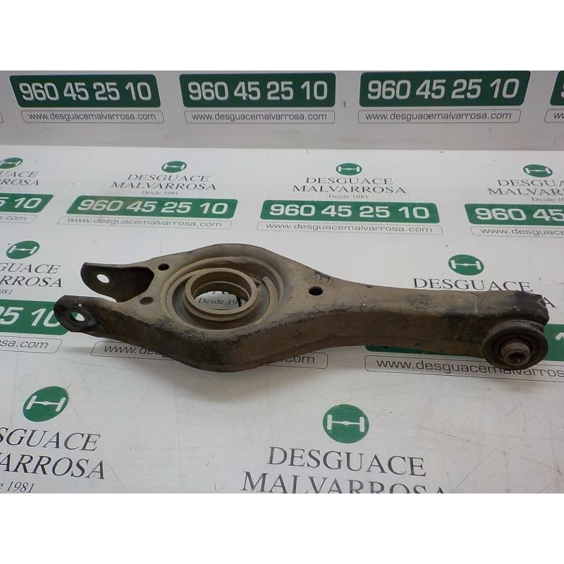 Recambio de brazo suspension inferior trasero izquierdo para hyundai i30 1.6 crdi cat referencia OEM IAM 552102H100  