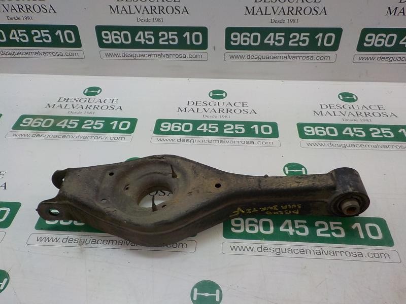 Recambio de brazo suspension inferior trasero izquierdo para hyundai i30 1.6 crdi cat referencia OEM IAM 552102H100  
